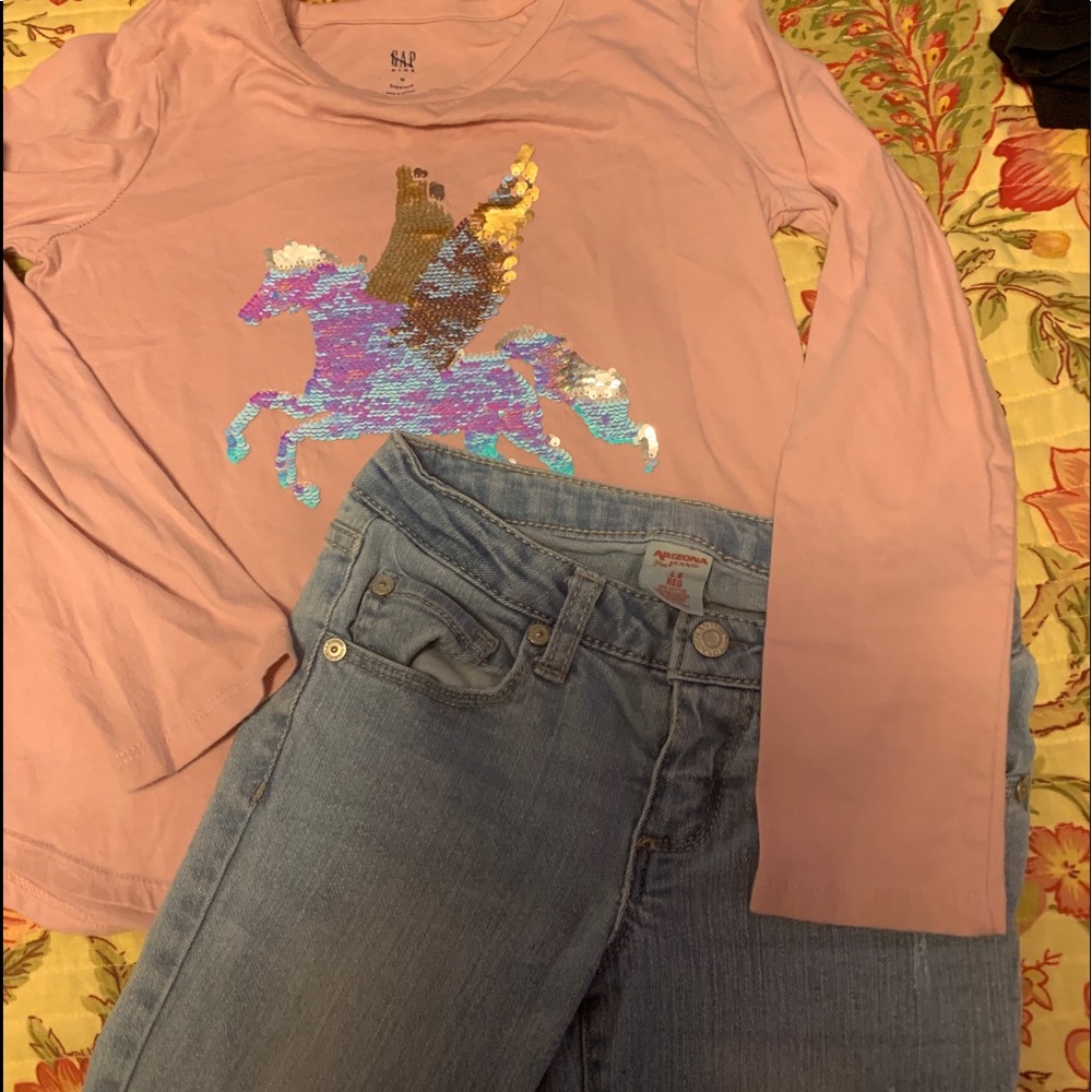 Gap Pink top with jeans 6 long